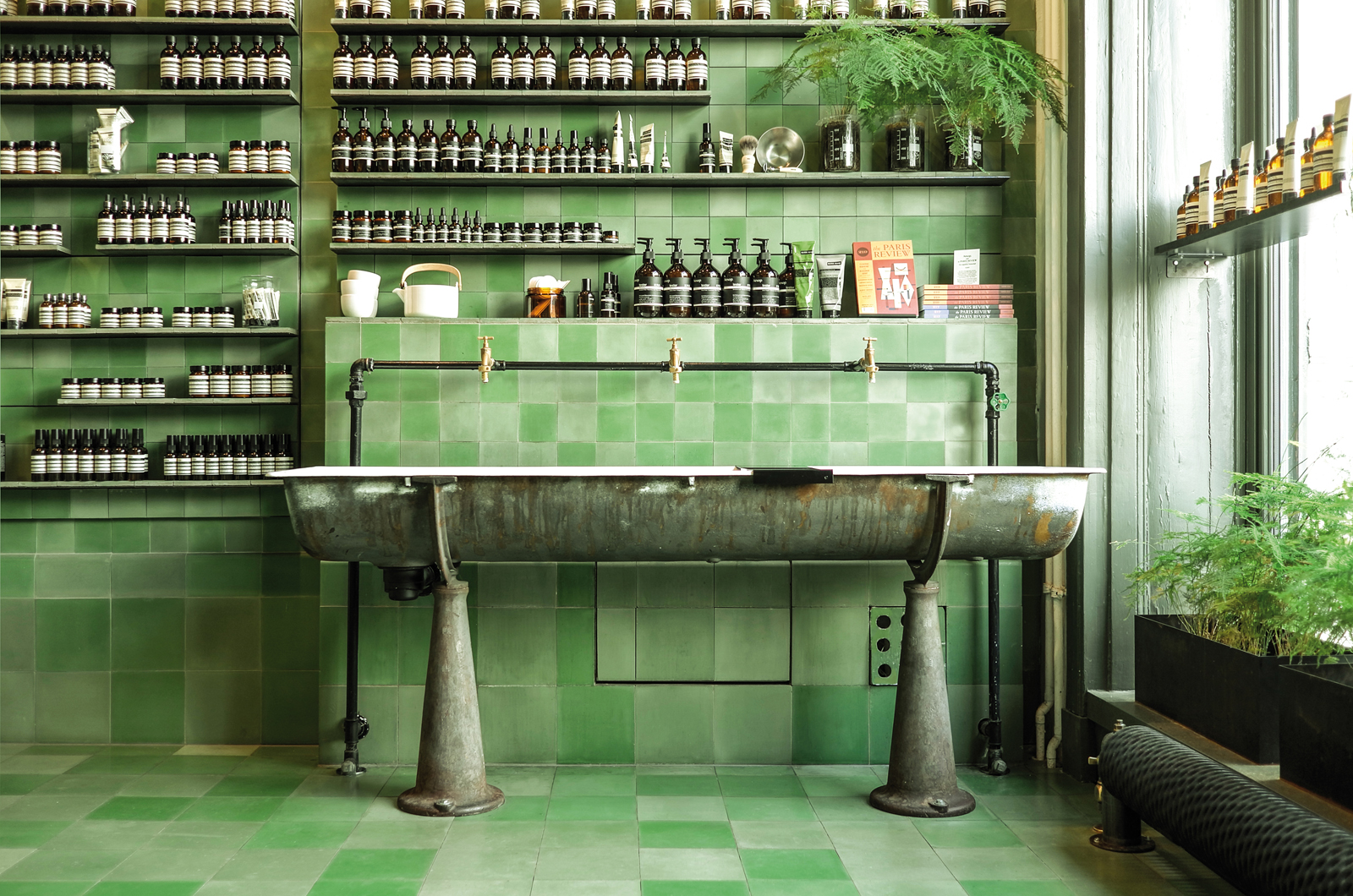 zementfliesen-terrazzofliesen-viaplatten-aesopstore-berlin-optimized