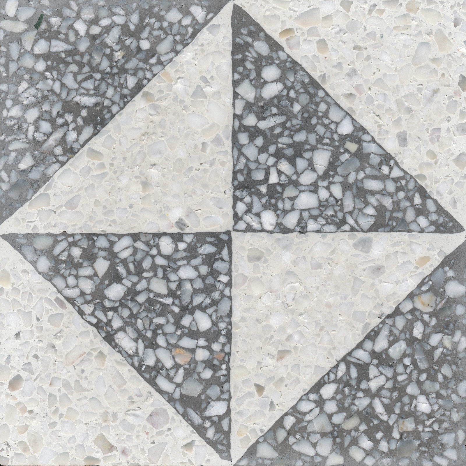 VIA Terrazzoplatte grob  mitDreiecksmuster