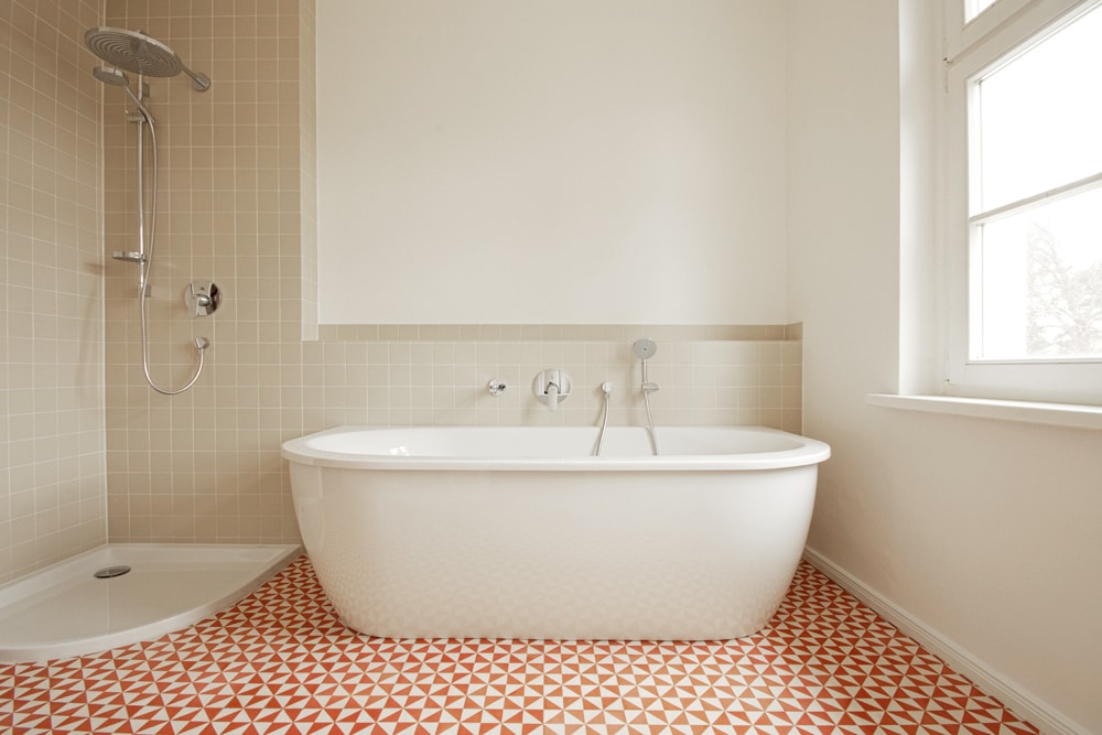 VIA_Zementmosaikplatten_10432_Schulkantine_Planung_Berktold_Weber_Architekten_Foto_Lukas_Haemmerle