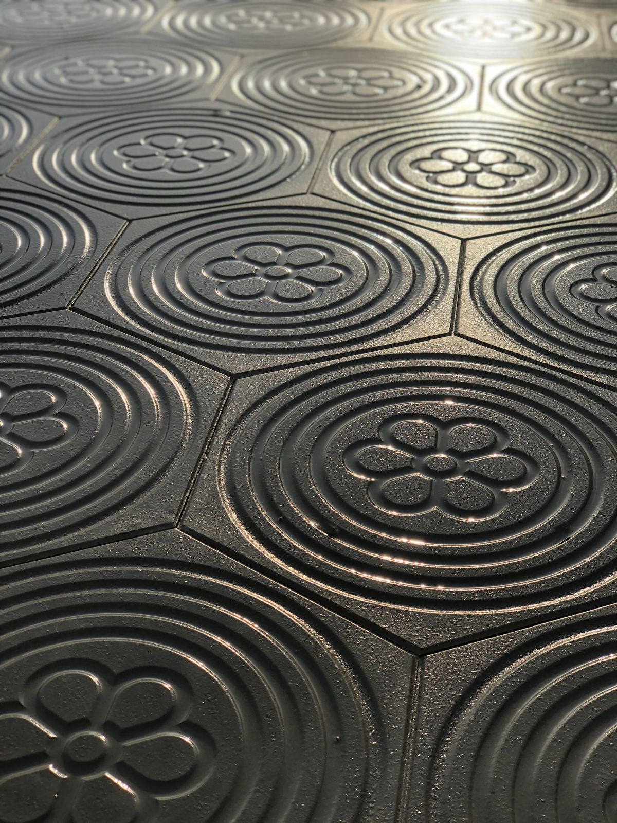 gemusterte Trottoirplatten