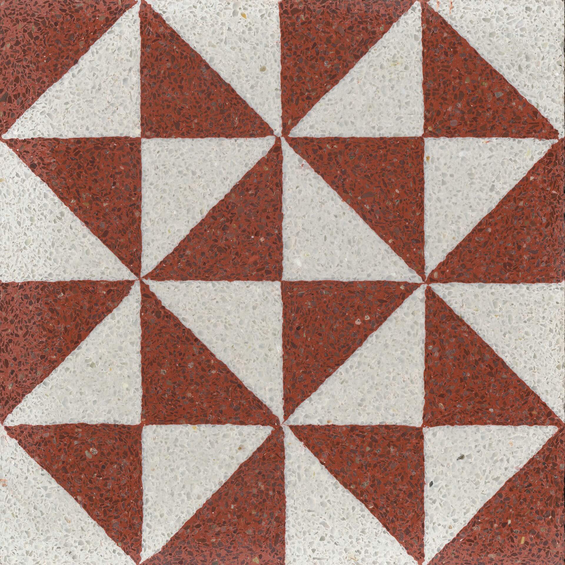 VIA Terrazzofliese mit roten Dreiecken